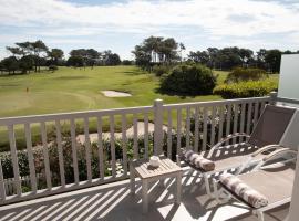 La Maison de la Côte studios et appartements, hôtel avec golf à Biarritz