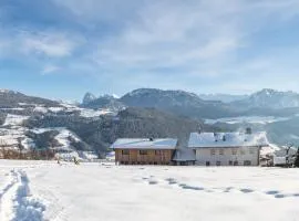 Schweiggerhof -Agriturismo- Farm Holidays