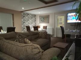 Maen Hir, B&B in Menai Bridge