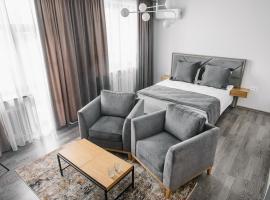 Чевермето-Ірен, Hotel in Luzk