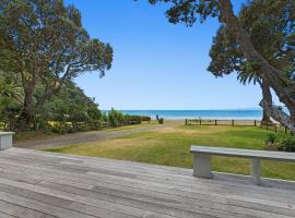 Kohi Point - Ohope Beachfront Holiday Home, alquiler vacacional en Ohope Beach