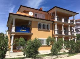 Villa Dubravka, hotel con campo de golf en Lopar