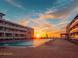 Adan Beach Residence, Beach Front Apartments, hótel í Aourir