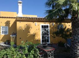 Casa Las Laderitas B, hotel v mestu El Paso