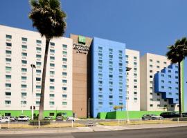 Holiday Inn Express & Suites Toluca Zona Aeropuerto, an IHG Hotel, hotel in Toluca