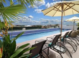 Holiday Inn Express & Suites - Playa del Carmen by IHG、プラヤ・デル・カルメンのホテル