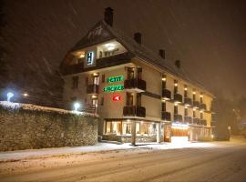 Hotel Petit Lacreu, hotel en Salardú