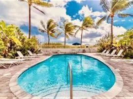 OCEAN FRONT BEACH PADS---South Beach