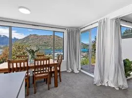 Lovely marina views and sunny balcony