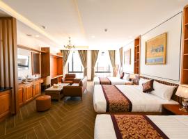 La Fleur Premium Central Apartment Hotel, hotel perto de Lam Vien Square, Da Lat