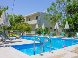 New 10 bedroom complex, with private pool, BBQ!, hotel v destinaci Astérion