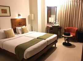 NANI HOTELS & RESORTS, hotel cerca de Estación de tren de Kollam, Kollam