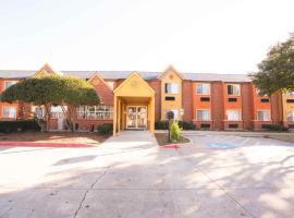 Regency Inn & Suites DFW, hotelli kohteessa Euless