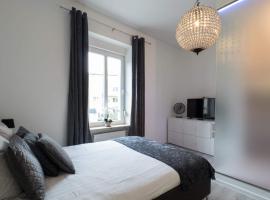 EXECUTIVE DOUBLE ROOM WITH EN-SUITE in GUEST HOUSE RUE TREVIRES R3, penzion v Lucembursku