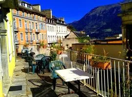 Studio avec vue sur la ville terrasse amenagee et wifi a Luz Saint Sauveur a 6 km des pistes