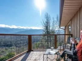 Happy Trails - Cobbly Nob Resort Home