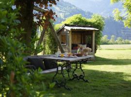 Klausnerhof, hotel poblíž významného místa Karspitzbahn I, Aschau