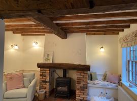 Rock View Cottage, 2 bedrooms near Alton Towers, hotel em Alton