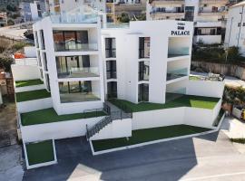Grand Palace, alquiler vacacional en la playa en Trogir