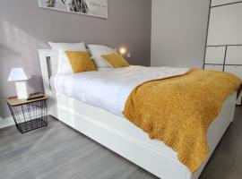 LE FOUCAULD-GoodCaen, self catering accommodation in Caen