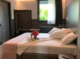 NAC SUITES