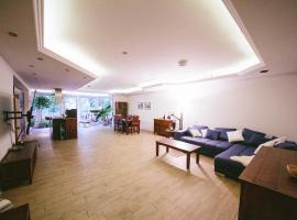 Schlossberg Apartments Rudolstadt - Because private is better, hotel en Rudolstadt