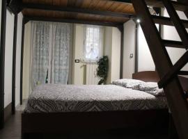 Casa Chanoux, hotel near Marche Metro Station, Turin