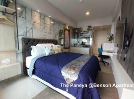 The Paneya @Benson Apartment, ubytování v soukromí v destinaci Surabaja