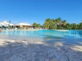 Grand studio Tropical idéalement situé, jardin et piscine