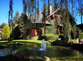 Chalet con gran jardín en Llivia, cabana o cottage a Llívia