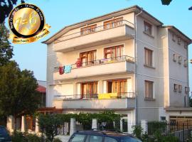 Pension Dicev, hotel u gradu Obzor