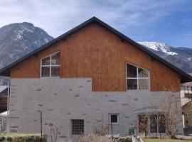 gîte patou et joel 6 personnes, hôtel à Saint-Martin-de-la-Porte près de : Albanne Ski Lift