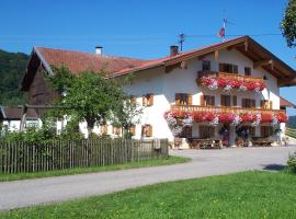 Stöcklhof, farm stay in Siegsdorf