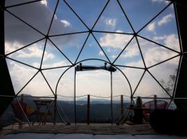 Samaná Ecohabs Glamping, hotel v destinaci Supatá