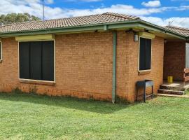 Kubo House, hotell i Dubbo