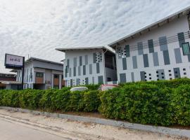 반 탈랏 랑싯에 위치한 호텔 Matini Klong1