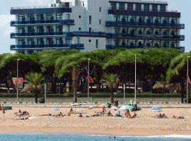 Hotel Blaucel, hotel Blanesben