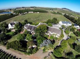 Wedgeview Country House & Spa, guest house in Stellenbosch