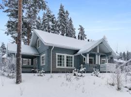Holiday Home Lumikellomaa by Interhome, hotel i Vuokatti