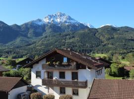 Ferienwohnung Alpenblick, hotel in Anger