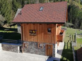 Chalet Al Cucù, hotel cerca de Val di Lauco Platter, Ovaro