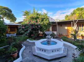 Hotel San Jorge by Porta Hotels, posada u hostería en Antigua Guatemala