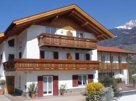 Garni Pircher, hotel in Tirolo