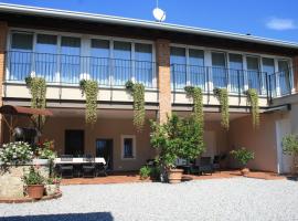 Cascina San Martino, Bed & Breakfast in Passirano