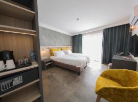 Ivy Hotel - Adults Only, hotel di St Julian's