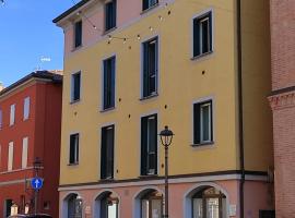 Appartamenti centro storico a Sant'Agata Bolognese, khách sạn giá rẻ ở SantʼAgata Bolognese
