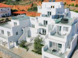 Miracle View Villas, hotel with jacuzzis in Agios Nikolaos