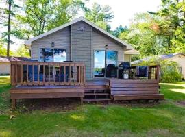 Whispering Pines, cottage a Harshaw