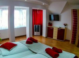 Mary Apartment, hotel din apropiere 
 de Muzeul în aer liber ASTRA, Sibiu