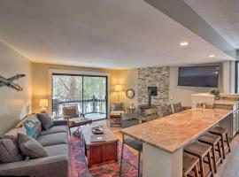 Less Than 1 Mi to Peak 8 Ski Condo in Breck with Mtn Views, hotel em Breckenridge